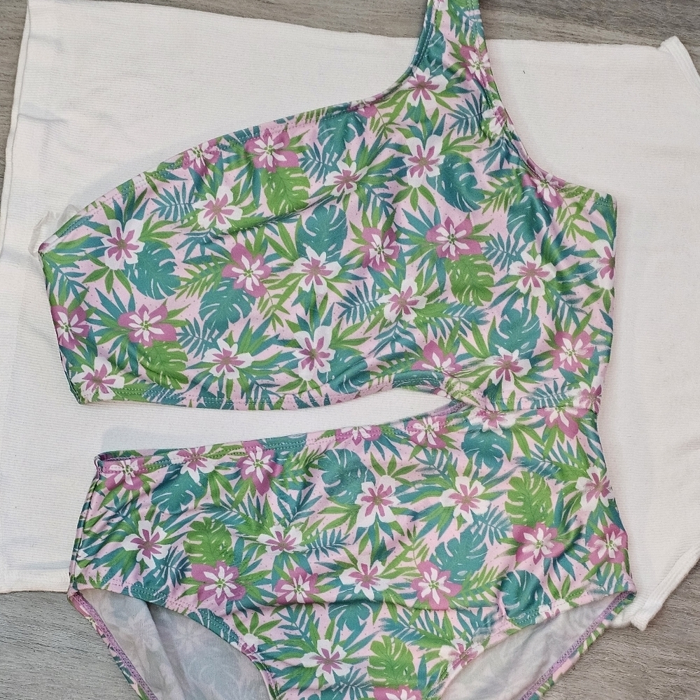 Sol Swim - Picture 7 of 7